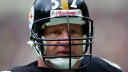 PITTSBURGH - 1986: Center Mike Webster #52 of the Pittsburgh Steelers watches the action during a game at Three Rivers Stadium in 1986 in Pittsburgh, Pennsylvania. (Photo by George Gojkovich/Getty Images)	
George Gojkovich/Contributor