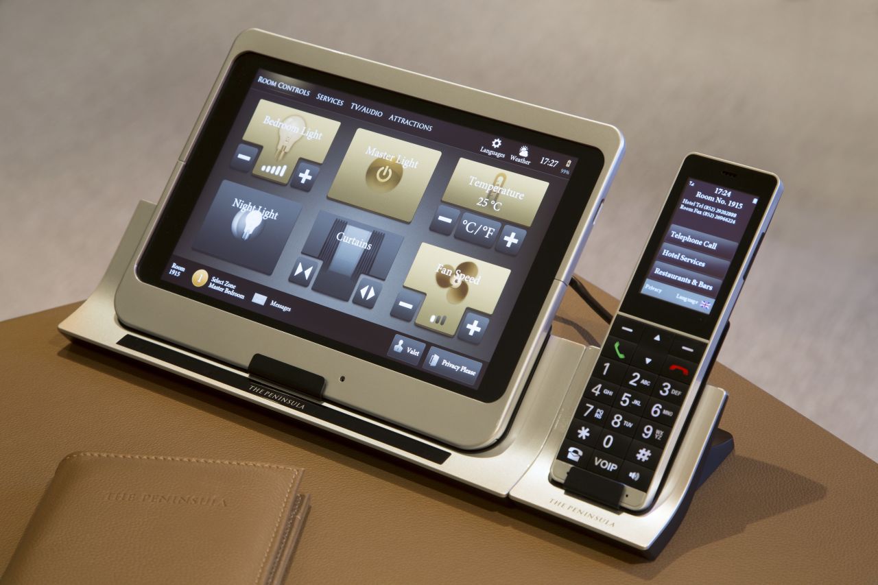 You can call housekeeping or switching on the "do not disturb" sign via custom electronic interfaces at the Peninsula Hong Kong.
