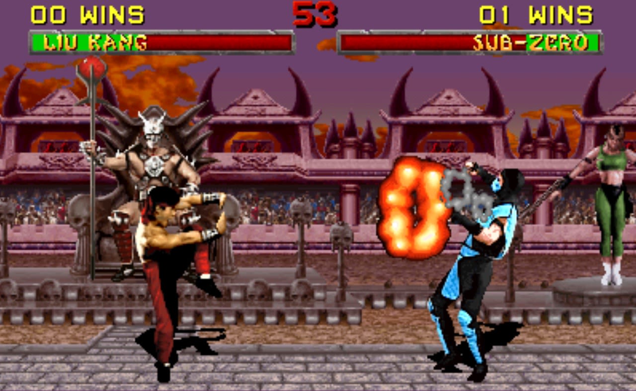 Mortal Kombat dio un salto entre los fans de los videojuegos violentos debido a sus gráficos realistas —y a la sangre que mostraba.