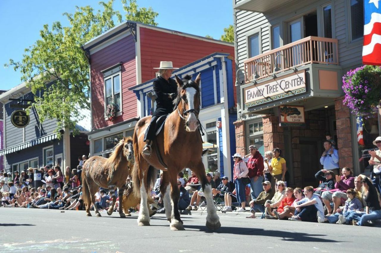 Each year there's a celebration in honor of the area's rich mining heritage, complete with a community pancake breakfast, live music, races and games for the kids, the Funky 5K Fun Run, and the annual Miner's Day Parade down Historic Main Street. 