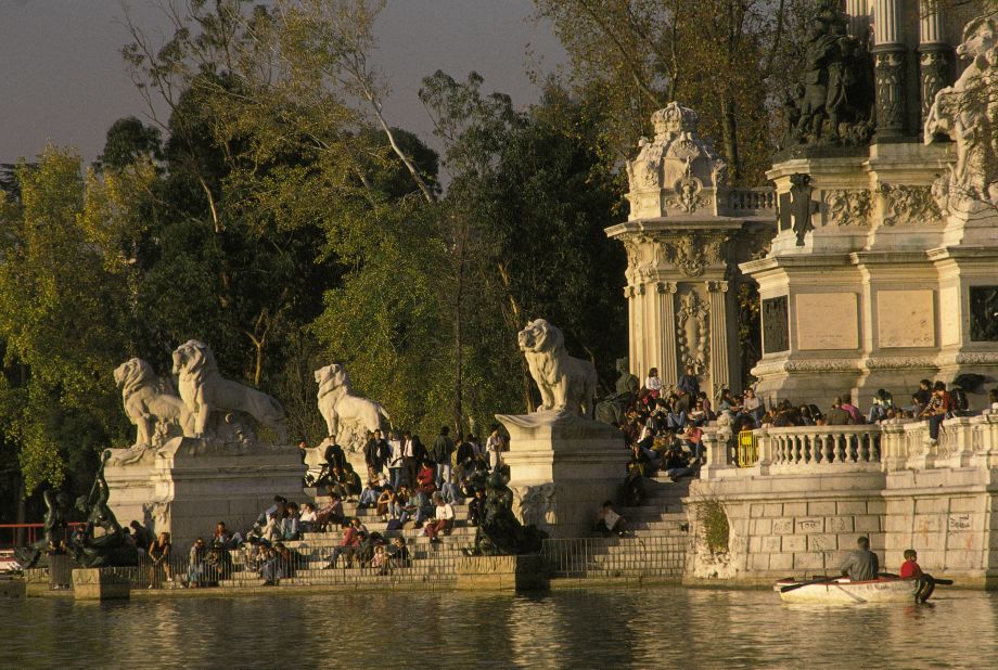 Parque del Buen Retiro is the ideal place to escape the hustle and bustle of Madrid life. First laid out in the 17th Century, it is renowned for its buildings and greenery, as well as a rare statue of the devil.