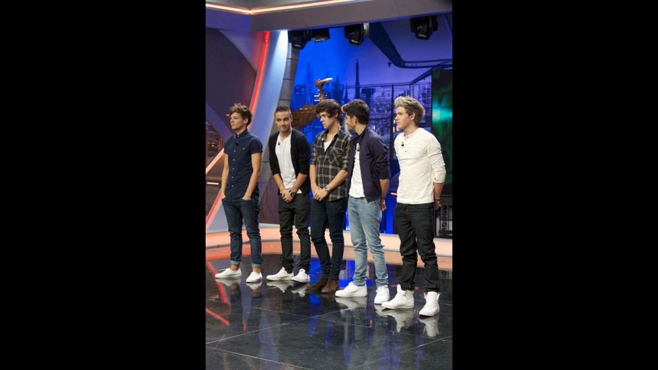 Which One Direction member likes to record naked?