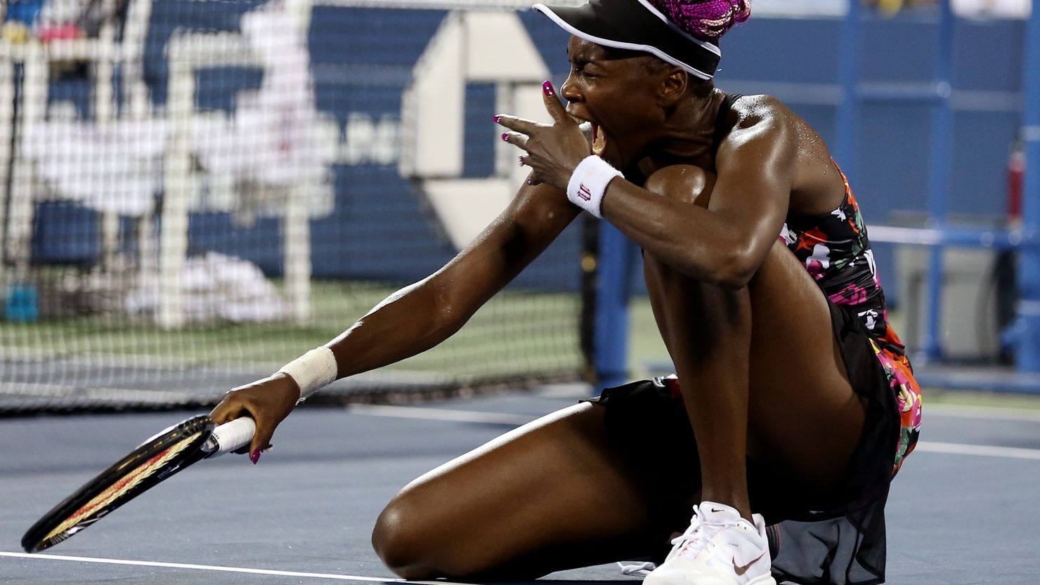 Venus Williams won the women's singles title at Flushing Meadows in 2000 and 2001.