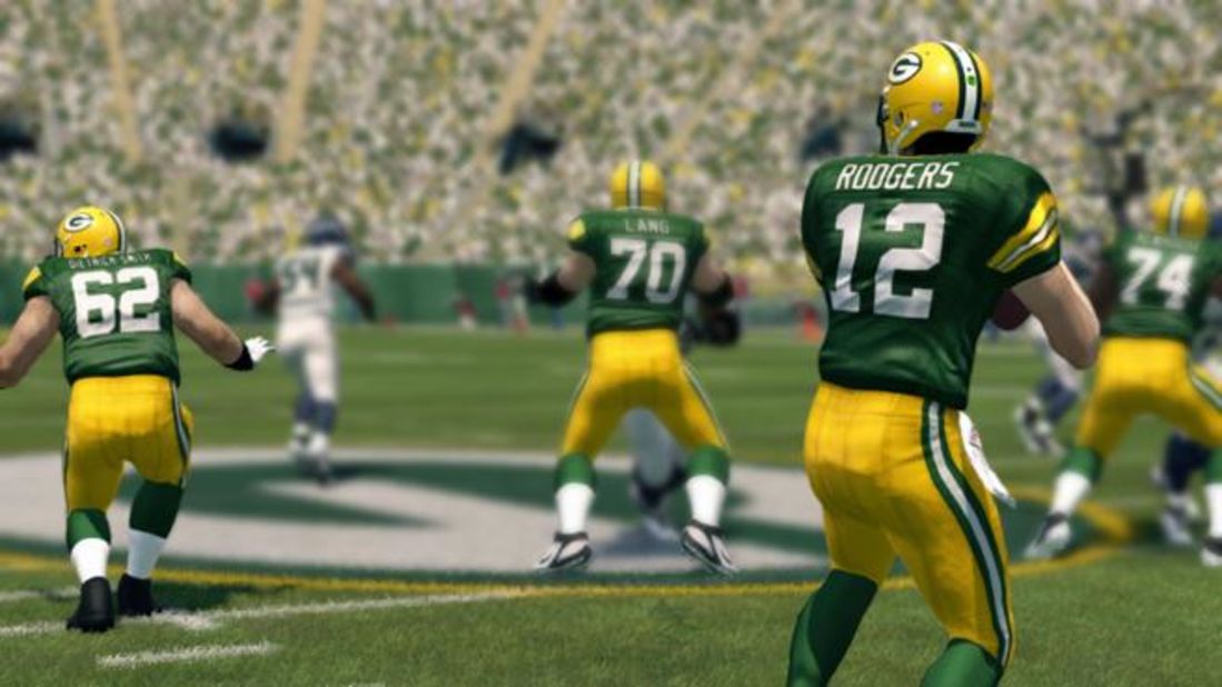 Madden 17 previews yellow color rush uniforms for Packers : r