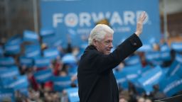 Bill Clinton campaigning.file.gi