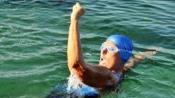 Caption: epa03845392 US swimmer Diana Nyad waves after starting her fifth attempt to swim between Cuba and Florida, in Havana, Cuba, 31 August 2013. Nyad started her fifth attempt in an expected 80-hours journey without a sharks protection device. EPA/Ernesto Mastrascusa /LANDOV   Photographers/Source: ERNESTO MASTRASCUSA/EPA /LANDOV  
