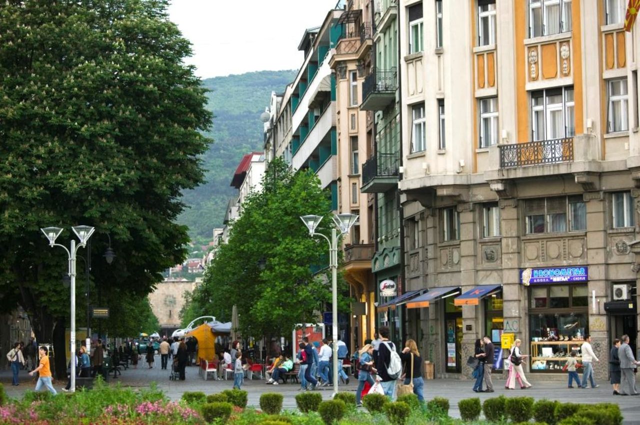 Over the past five years, Macedonia has simplified the process of establishing a business by lowering capital requirements, reducing application procedures and time, and improving its online one-stop shop. 