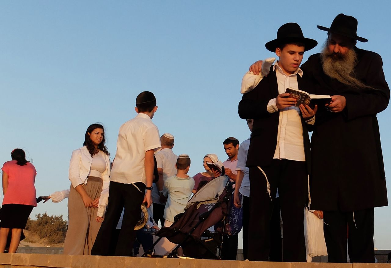 Jews read the Tashlich prayer on the beach in the southern Israeli city of Ashdod on September 5. 