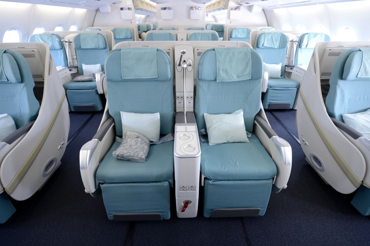 The airline has chosen a roomy seating configuration for the A380. It seats a maximum of 407 passengers -- fewer than any other A380 operator, according to Korean Airlines.