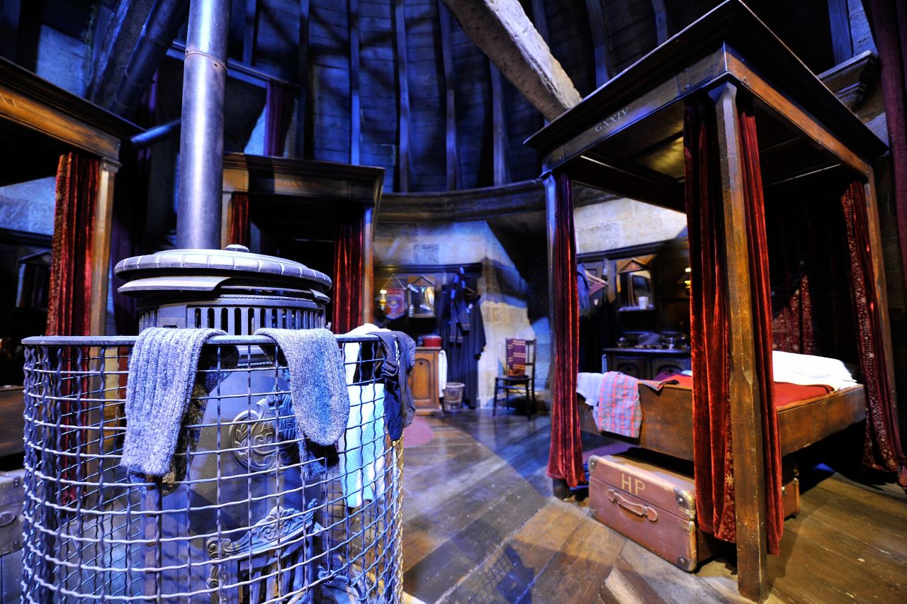 Un recorrido por el set de las películas de Harry Potter en el Warner Bros. Studio Tour London - The Making of Harry Potter, en Leavesden Studios en Watford, Inglaterra.