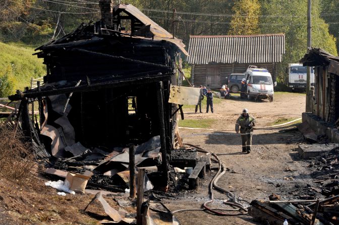 Decenas de personas murieron este viernes 13 de septiembre en un incendio en una institución psiquiátrica en la ciudad rusa de Veliky Novgorod, informó el Comité de Investigación del país, de acuerdo con la agencia estatal de noticias RIA Novosti.