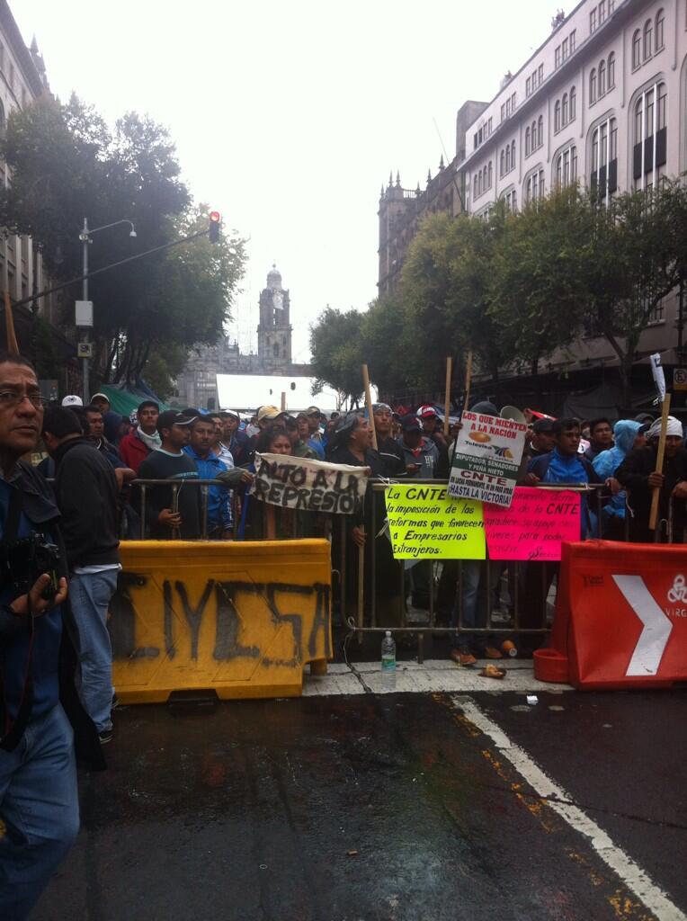 Protesta En El Zócalo De La Ciudad De México | CNN