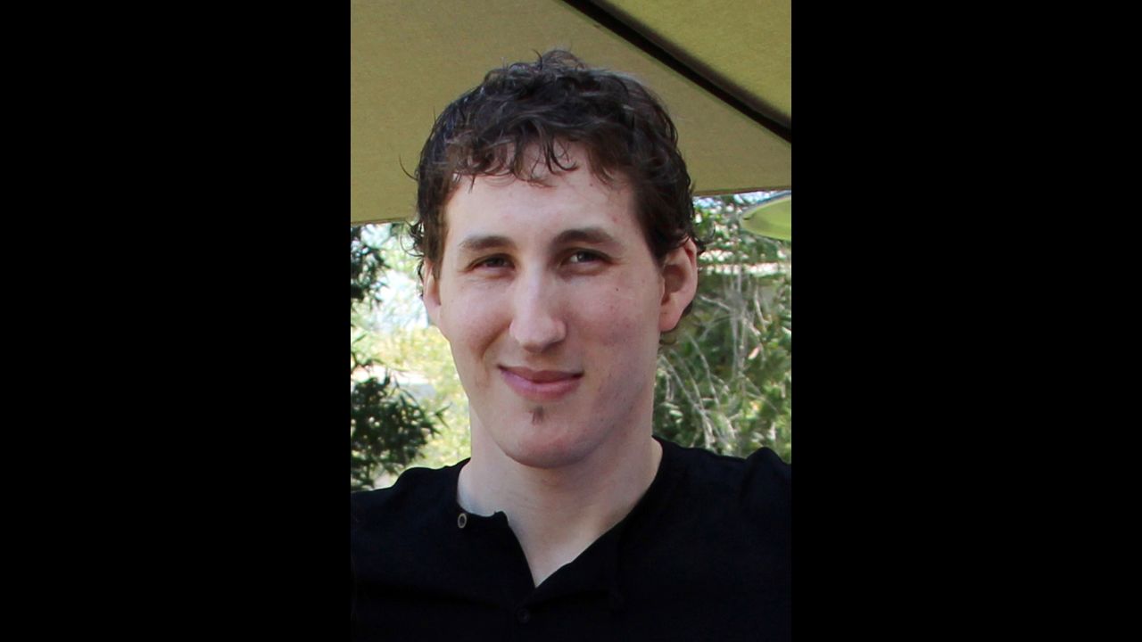 Warren's 27-year-old son, Matthew Warren, committed suicide on April 6, after struggling with mental illness and deep depression, according to a statement from the Saddleback Valley Community Church.