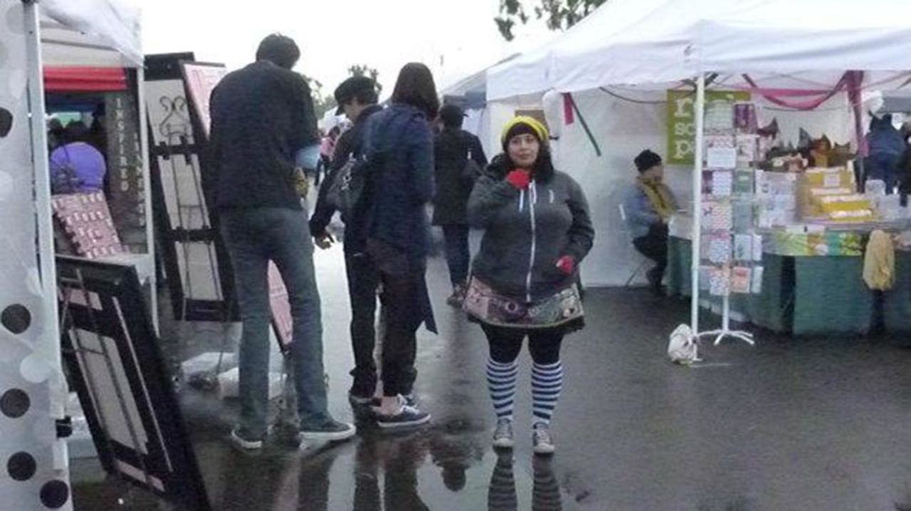 Lopez never wore jeans or pants when she was overweight because "they never fit." A self-described thrifty shopper and fashionista, she used to visit flea markets and wish she could buy some of the clothes on display.