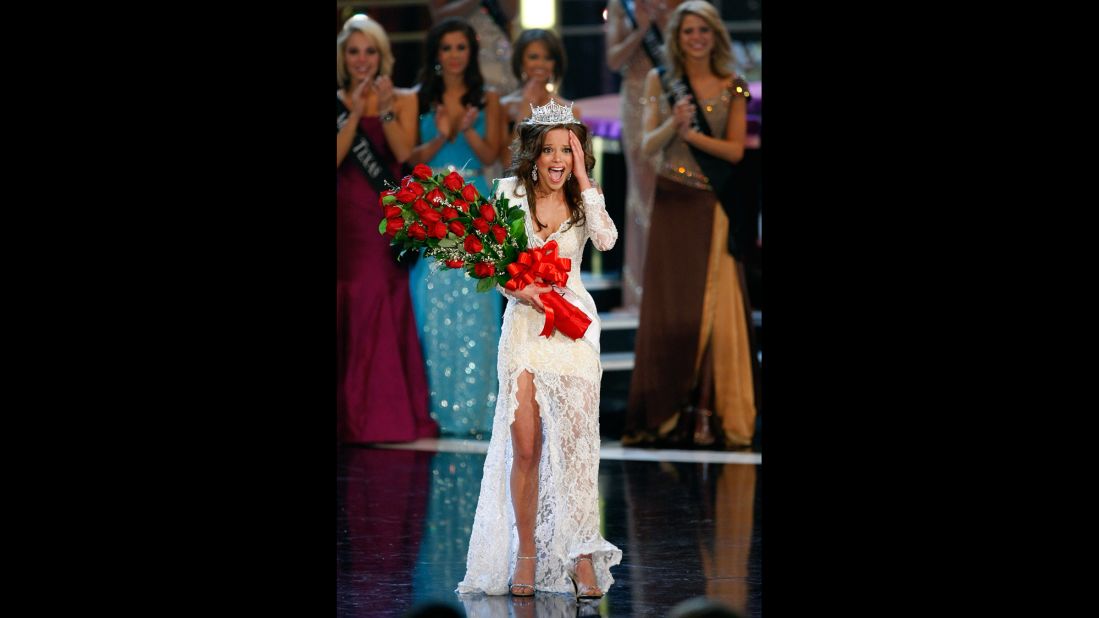 Katie R. Stam, from Indiana, reacts after being crowned Miss America 2009.