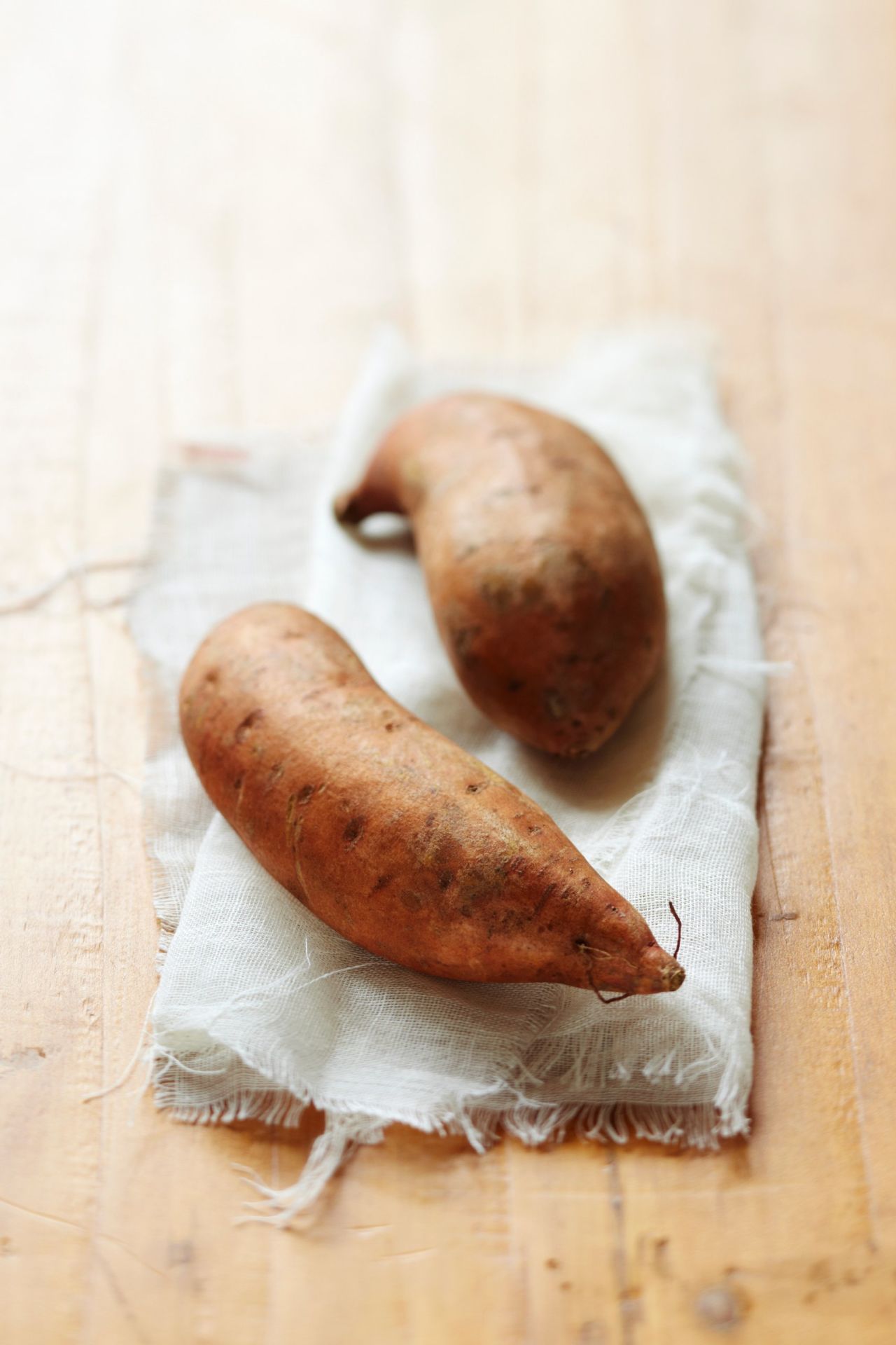 <strong>Sweet potatoes:</strong> These veggies are for much more than Thanksgiving casseroles. They're more nutritionally dense than their white-potato counterparts. Try roasting them; they'll taste delicious, and you may maintain more vitamins than boiling. <br /><br />Health benefits include<br />• Excellent source of vitamin A <br />• Good source of iron <br />• Anti-inflammatory benefits <br /><br />Harvest season: September to December<br /><br /><a href="http://www.health.com/health/gallery/0,,20307221,00.html" target="_blank" target="_blank">Health.com: Eat this and burn more fat</a><br />