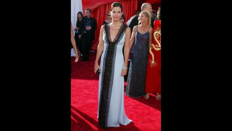 Courteney Cox went with a breezy, casual look at the 2003 Emmy Awards.