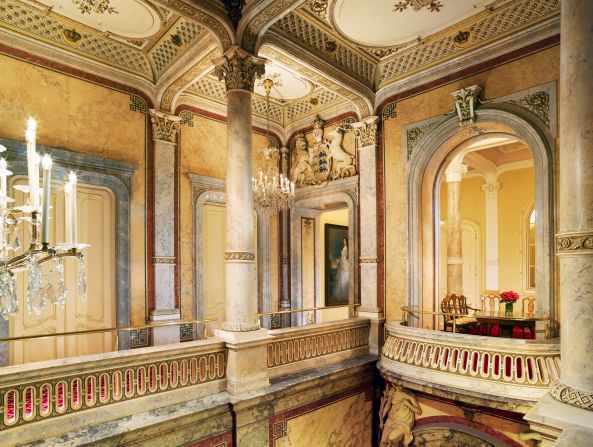 Built as the Vienna home of Philip of Württemberg, the Hotel Imperial originally housed the prince from 1863 to 1865, until a city planning problem saw him move on. 