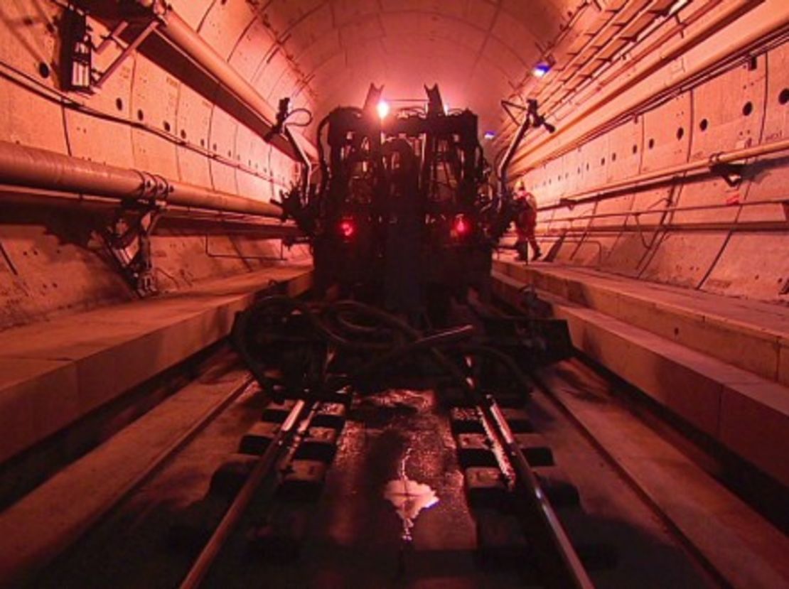 Engineers work through the night in the Channel Tunnel