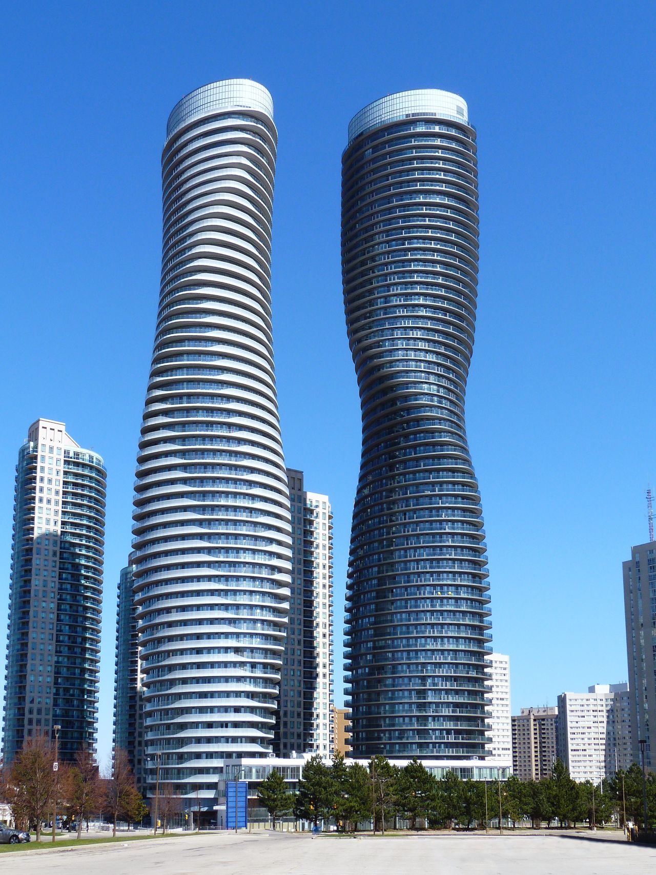 Absolute World Tower 1 & 2 form part of the Absolute City Centre complex, an inner-city  ensemble consisting of five residential towers.Due to their curved shape, with no floor appearing the same, the two towers were given the nickname "Marilyn Monroe."<strong>Architects</strong>: MAD, Ltd.; Burka Architects 