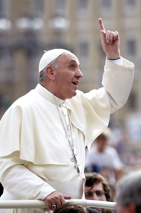 Jorge Mario Bergoglio, nacido en Buenos Aires, Argentina, el 17 diciembre de 1936, fue elegido como pontífice el 13 de marzo de este año.