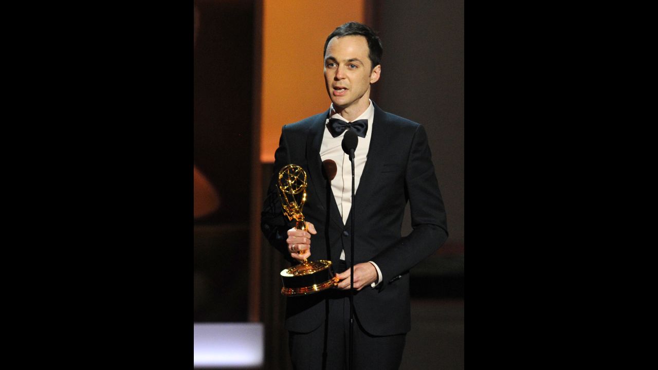 Mejor actor serie de comedia: Jim Parsons por "The Big Bang Theory".