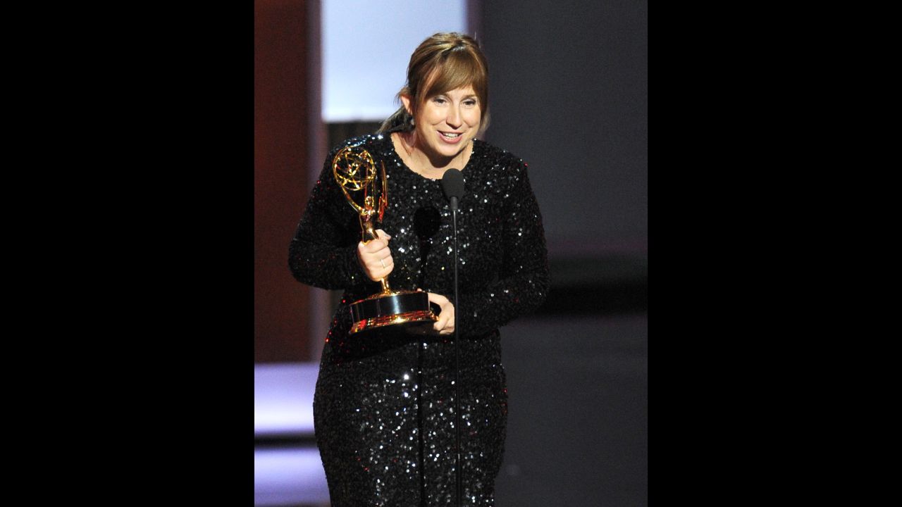 Mejor guión miniserie, película o especial dramático: Abi Morgan por "The Hour".
