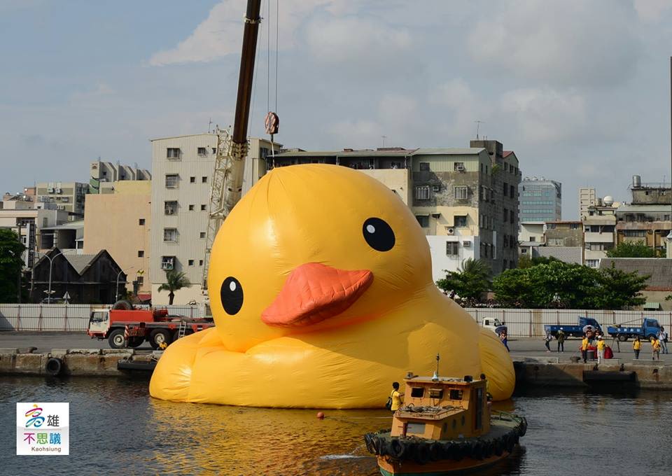 giant duck attack