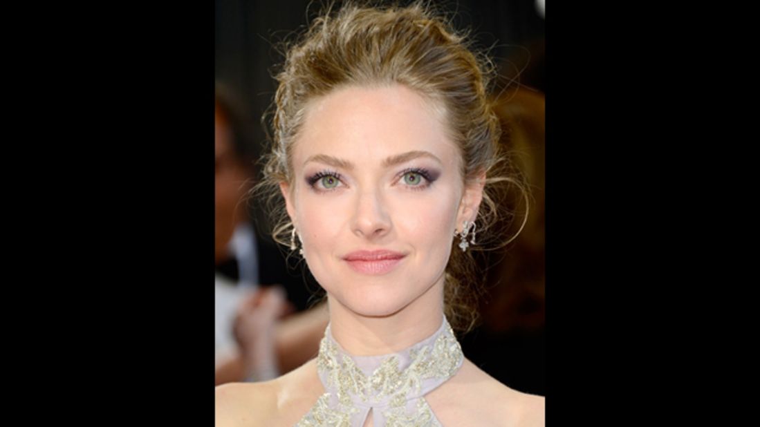 Amanda Seyfried's ethereal beauty was highlighted with lilac shadow and blush-toned lips by makeup artist Monika Blunder