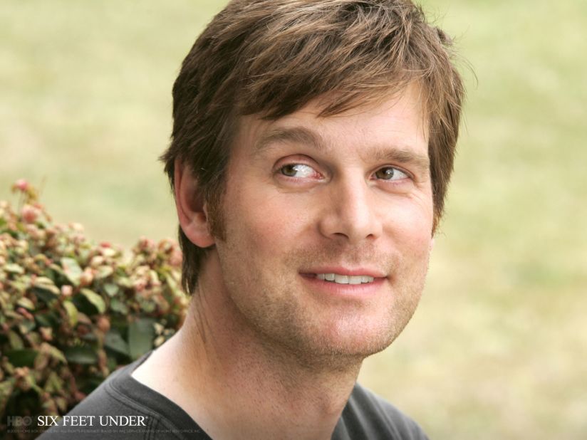 Peter Krause starred as Nate Fisher, who was expected to survive after a brain hemorrhage but ultimately died -- <a href="http://www.youtube.com/watch?v=eNwARV9tPUw" target="_blank" target="_blank">like the rest of the cast</a> -- on "Six Feet Under."