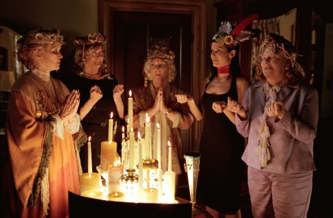 "Divine Secrets of the Ya-Ya Sisterhood" brought Ellen Burstyn, Maggie Smith, Fionnula Flanagan, Bullock and Shirley Knight together in 2002.