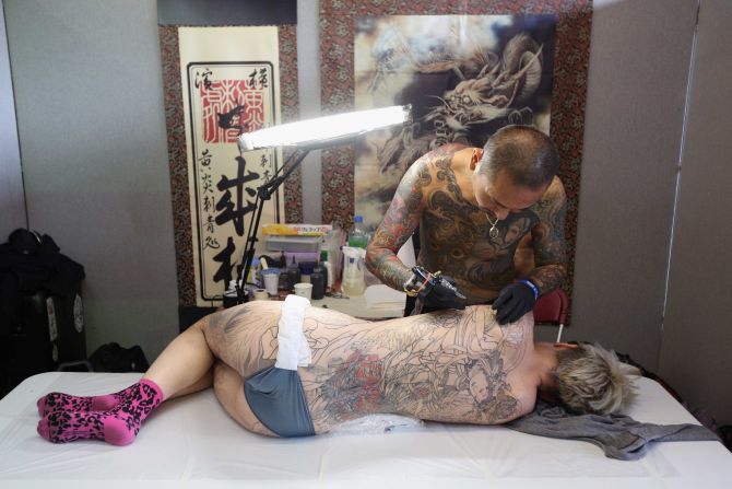 A final trend illuminated by the London show? Permanent tattoos are no longer permanent. You can scrub 'em off and set off around the world in search of more designs that other people will covet -- until everyone has one