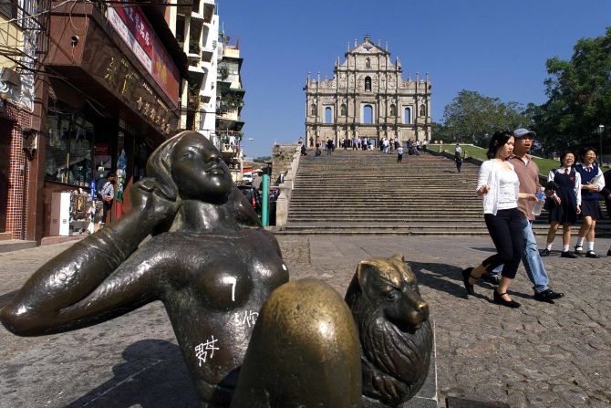 The Portuguese settled in Macau in the 16th century and the island was handed back to China in 1999. Today, it's a Special Administrative Region (SAR) and is governed under the "one country, two systems" principal, which was the brainchild of late paramount leader Deng Xiaoping. 