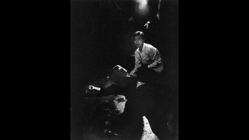 Photojournalist Bill Eppridge, who photographed Sen. Robert F. Kennedy moments after he was fatally shot in Los Angeles in 1968, died October 3. "Rigid, semiconscious, his face an ashen mask, Senator Kennedy lies in a pool of his own blood on the concrete floor, a bullet deep in his brain and another in his neck. Juan Romero, a busboy whose hand Kennedy had shaken before the shots, tried to comfort him." <a href="index.php?page=&url=http%3A%2F%2Flife.time.com%2Fbill-eppridge%2F" target="_blank" target="_blank">See more of Eppridge's work at Life.</a>