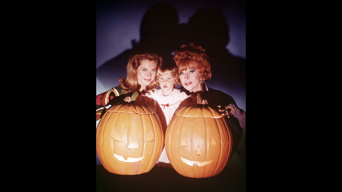 Sixties sitcom "Bewitched" lasted long enough to introduce us to three generations of fabulous witches: supernatural housewife Samantha (Elizabeth Montgomery, left), her sly mother, Endora (Agnes Moorehead), and the littlest witch in the Stephens family, Tabitha (Erin Murphy). The hijinks on "Bewitched" are classic, and we still actively wish we could pull off tricks with just a wiggle of the nose. 