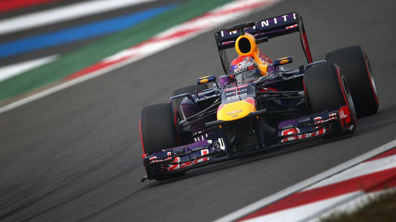 Sebastian Vettel of Germany and Infiniti Red Bull Racing drives on his way to finishing first during qualifying for the Korean Formula One Grand Prix at Korea International Circuit on October 5, 2013 in Yeongam-gun, South Korea. (Photo by Clive Mason/Getty Images