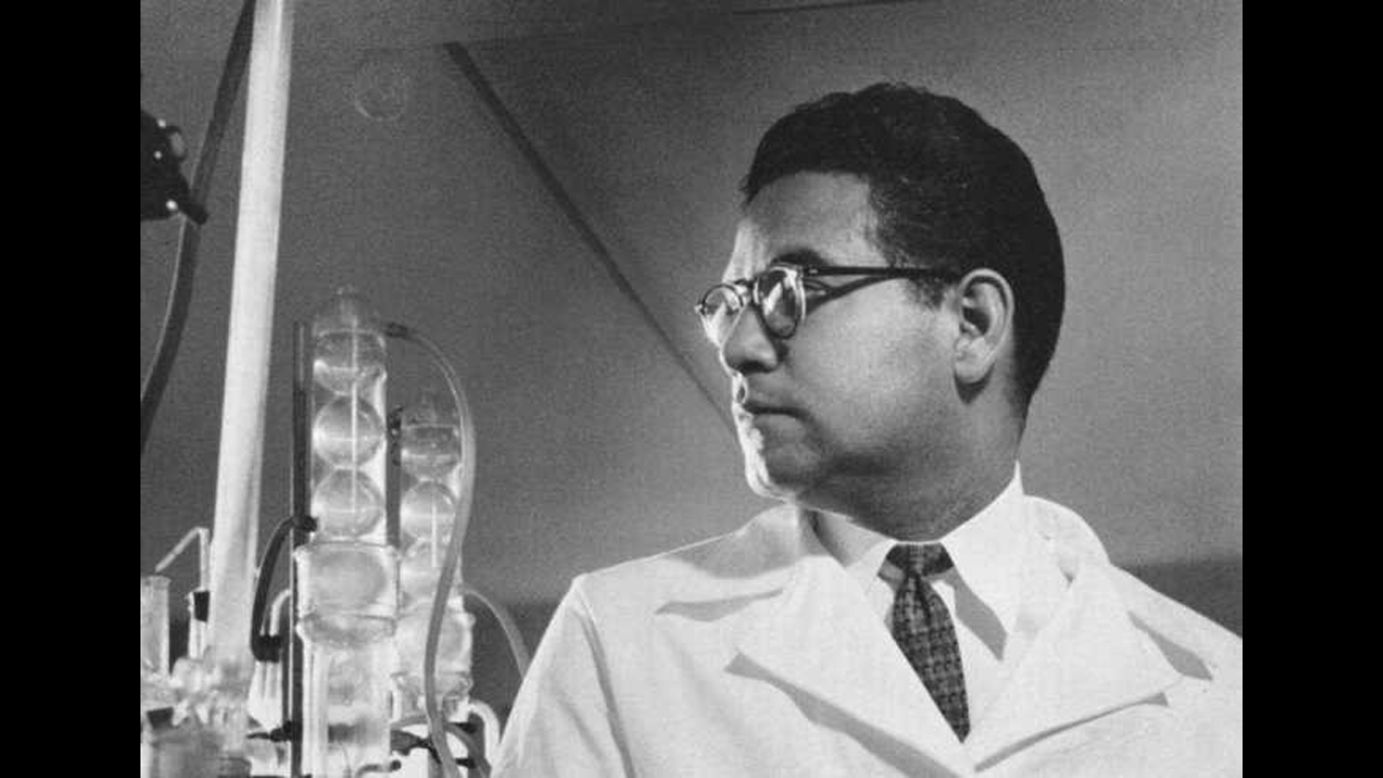 Mexican chemist Luis E. Miramontes synthesized norethisterone in 1951 at the age of 26. This chemical compound was then used to create the first contraceptive pill. 