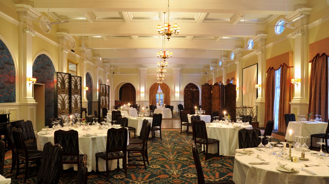 <strong>7.</strong> <a href="http://www.victoriafallshotel.co/Dining.html" target="_blank" target="_blank">Livingstone Room at Victoria Falls Hotel </a>(Victoria Falls, Zimbabwe)