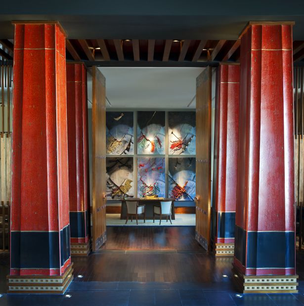 Enjoy the third-floor lobby of this Tibetan hotel, where you can see the former residence of the 14th Dalai Lama.