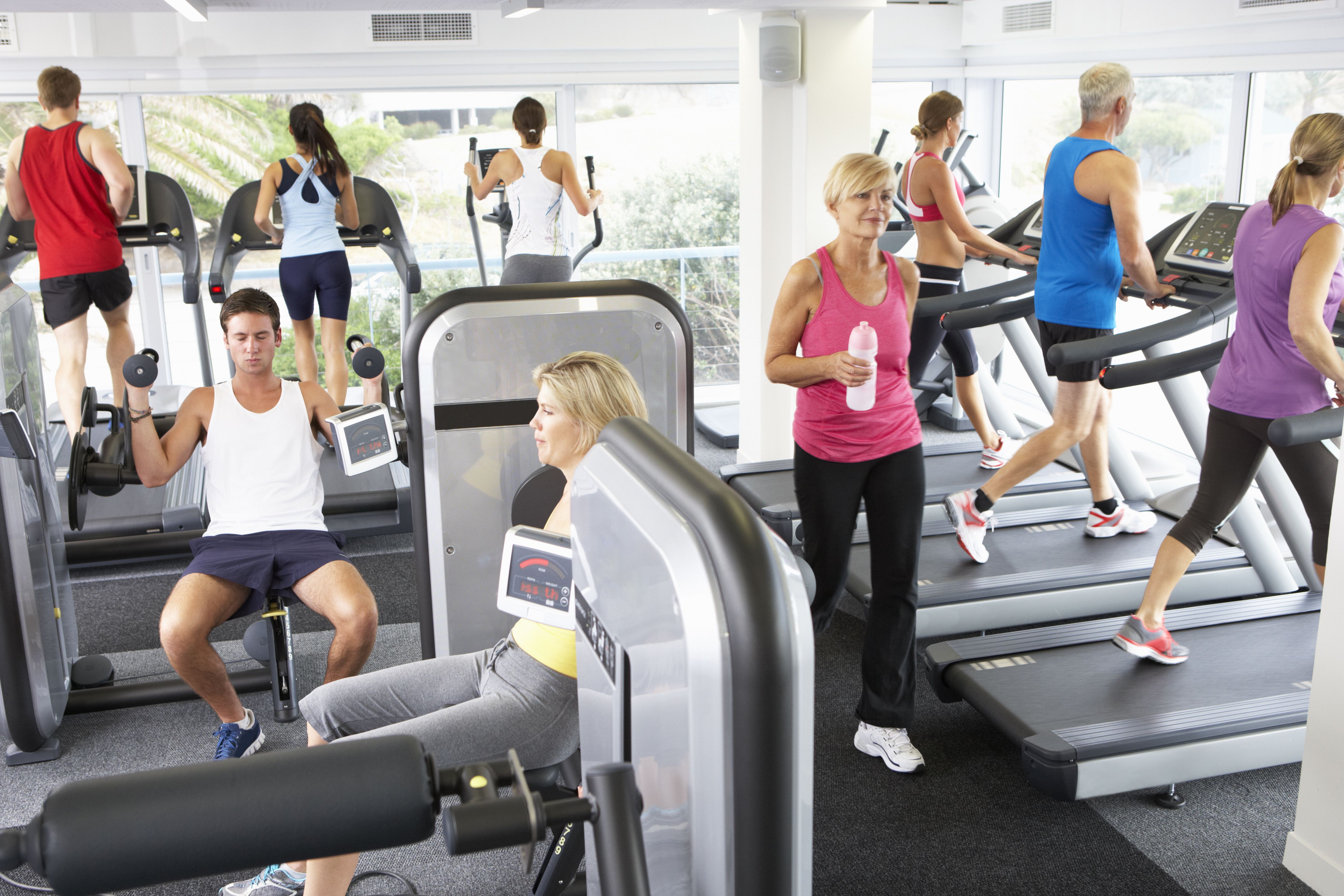 The Worst People at the Gym According to Trainers