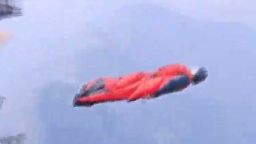 intl.vo.china.wingsuit.flyer.death_00000028.jpg