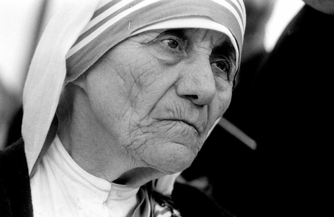 Mother Teresa won the Nobel Peace Prize in 1979. 