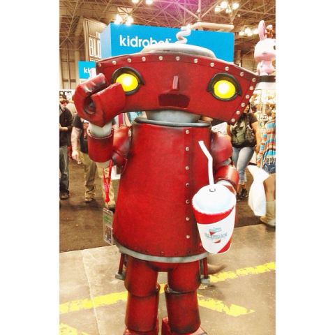 Fans of J.J. Abrams' work will recognize this <a href="http://instagram.com/p/fXmrOlCDCn/" target="_blank" target="_blank">"Bad Robot."</a>