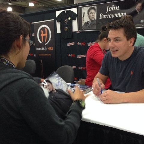 <a href="http://t.co/MgOcaug8J0" target="_blank" target="_blank">John Barrowman</a>, star of "Arrow," "Torchwood" and "Doctor Who," was a popular attraction for fans.