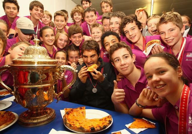 Roger Federer makes a tradition of giving out pizza to the ballkids at the annual ATP tournament in his hometown of Basel but the Swiss star keeps to a strict diet in his preparations. 