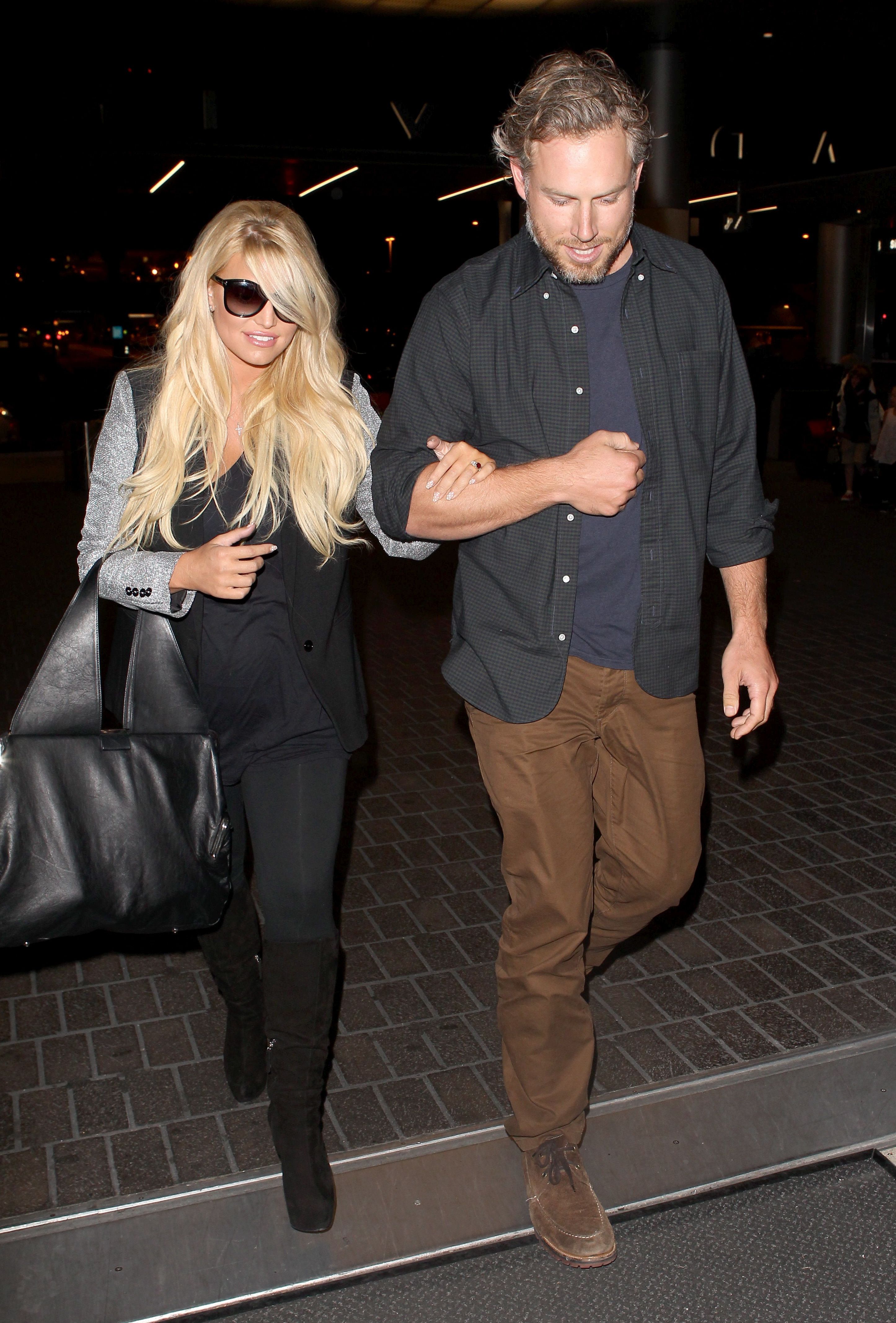Jessica Simpson Shares Cheeky Photos from Getaway with Eric Johnson