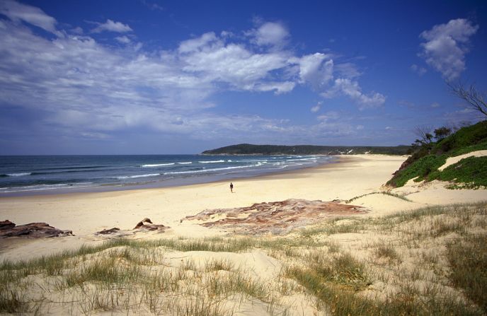 This mellow surf spot on the far north coast is like Byron Bay without the crowds. Beach bums can choose from 11 gorgeous beaches, while confident board riders can tackle Angourie's legendary point break.