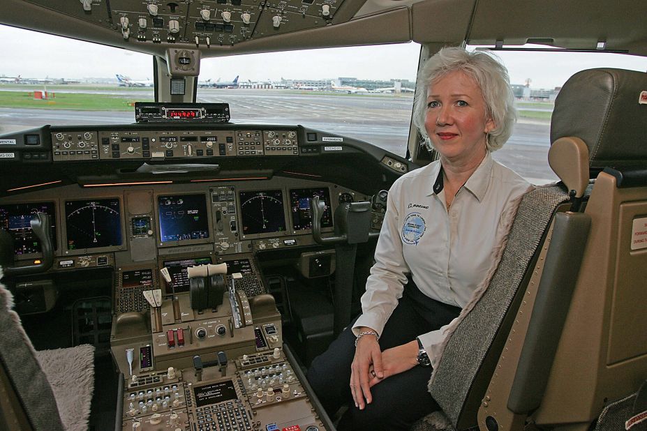 The flight's record-setting captain, Suzanna Darcy-Henneman, said the aircraft performed perfectly. The flight was so long that passengers enjoyed two sunrises along the way. "Most of us got into the flight deck to try to see the sunrise at some point during the flight," <a href="http://www.boeing.com/Features/2010/11/bca_777-200lr_11_23_10.html" target="_blank" target="_blank">she told Boeing</a>. "They were both gorgeous."