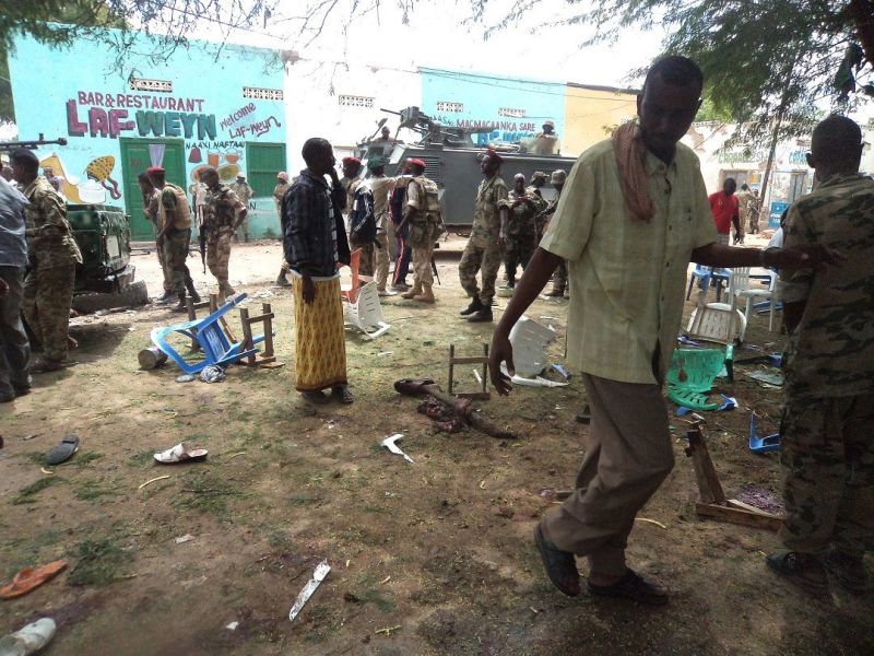 Suicide Bomber Strikes In Somalia | CNN