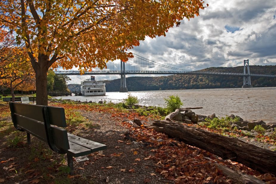 American Cruise Lines hosts an eight-day trip into the Hudson River Valley from New York City.